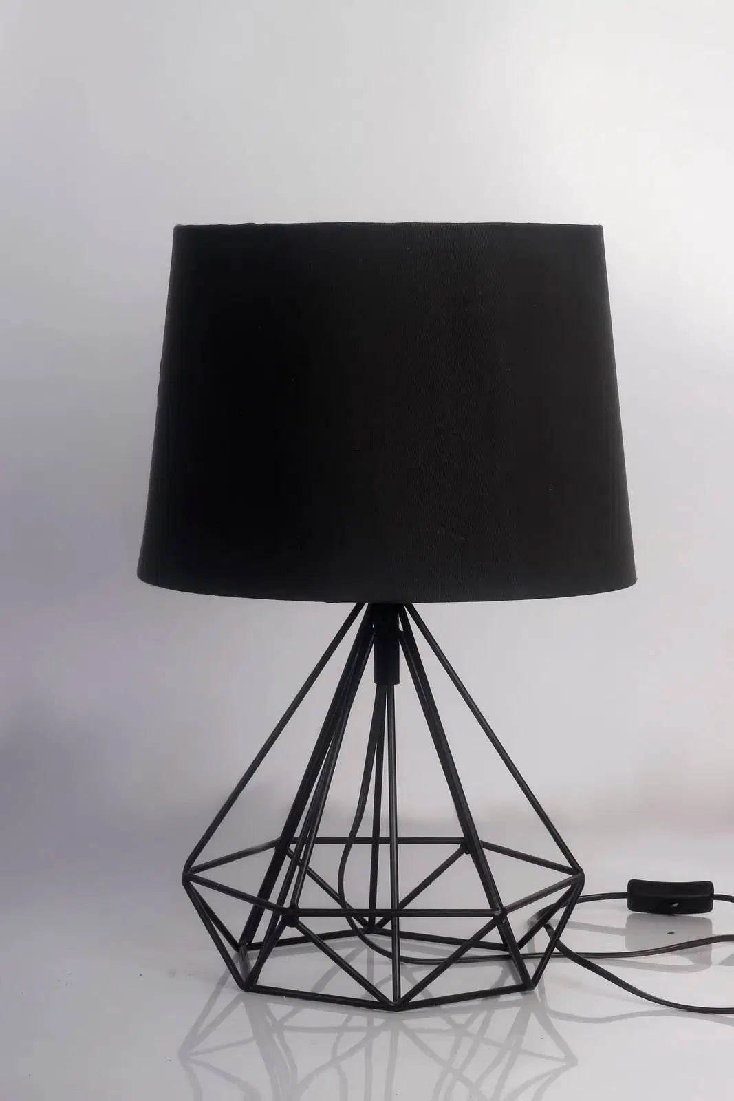 Geometric metallic side lamp
